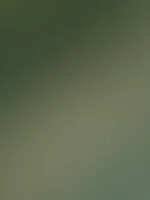 Habe mich grad ausgezogen, kommst du und legst dich zu mir 🥰