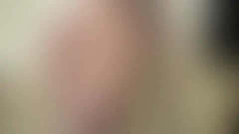 In der Kabine im Schwimmbad kann man so einiges anstellen.🤭