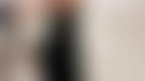 Leder Queen wartet auf dich.