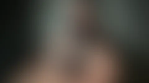 Perfekter Handjob: Verwöhnprogramm für seinen großen S*****z! Meine größte Schwäche: große S******e... ich LIEBE große S******e! :D Diesen BWC (Big White Cock) hab ich anfangs mit Handschuhen g******t