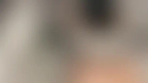 Ich habe da eine Idee.. 💭😉 Schreib mir mal, wenn du sie hören willst. Ich gebe dir auch einen Tipp... Es wird geil.. 🔥