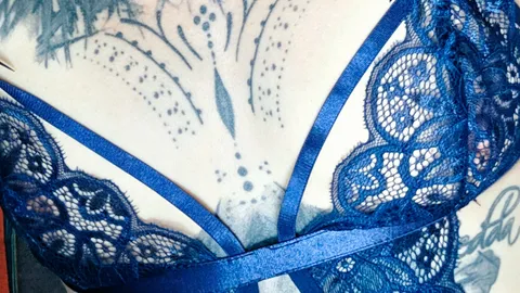 Geiler Strip im Bad-ich zieh komplett blank für dich