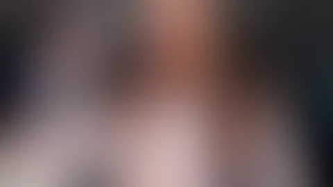 DIE DOMINANTE EMMI!!?? DU und dein S*****z werden gehorchen! Ja, auch ich kann man Dominant und Bestimmend sein. Ich sage wo es lang geht und du wirst deinen kleinen Mini S*****z schön für mich w***se