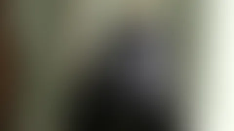Makler entsaftet…. Ich wollte diese Wohnung unbedingt! Und ich hatte sehr feuchte Argumente für den Makler. Erst habe ich die Maklercourtage weggeblasen, dann habe ich mich von seinem harten Prügel o