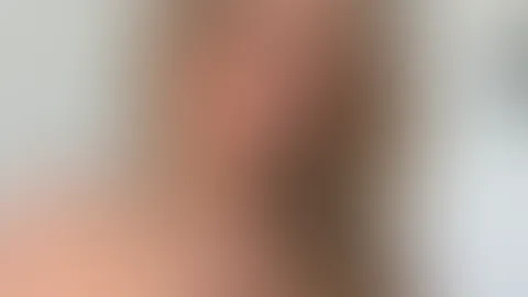 Gefallen dir den eher kleine oder große Titten?