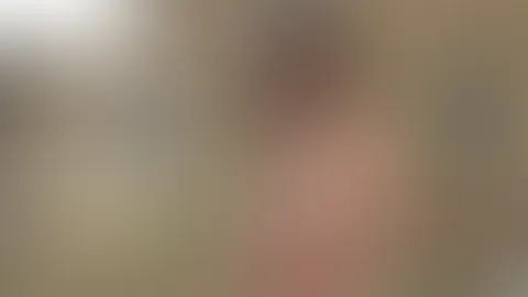 Oh man, ich bin so schüchtern. Aber ich komme um mein Helfersyndrom einfach nicht herum. Meine Freundinnen Cruelalice und Lolicoon müssen dringend p*****n und weit und breit ist keine Toilette zu find