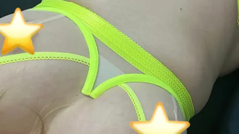 Dursichtige gelbe Dessous 💦😈