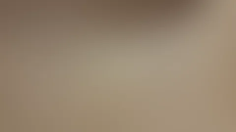 ok...ich würde sagen da hat mich jemand heftig zum spritzen gebracht...siehst du wie schön geschwollen meine süsse p***y ist ?