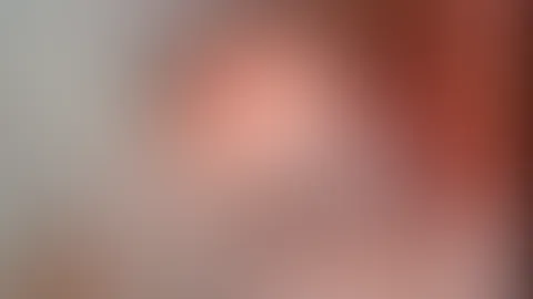 Kommst du mit in den Pool? Eigentlich gehört sich es nackt in den Whirlpool zu gehen oder? đ Ăndern wir das? đ„”
