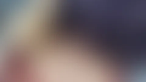 JOI auf der Parkbank mit einer Karotte