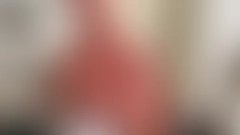 USERWUNSCH! Heiße Milf in p**st!  Für das Video musste ich extra Shoppen gehen, also nicht das mich Shoppen stört, jedoch stand diesmal etwas auf meiner Liste was da sonst nicht steht. Ein WEISSES BAU