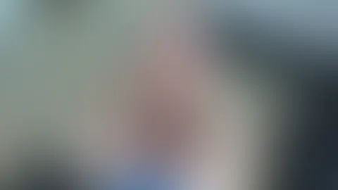 F**k mein Blasmaul! Du stehst auf geile POV Action? Dann ist dieser heiße POV Blowjob Clip genau das richtige für dich. Mit geilem b****n und einem echt heftigen Deepthroat über Kopf glaubst du ich b