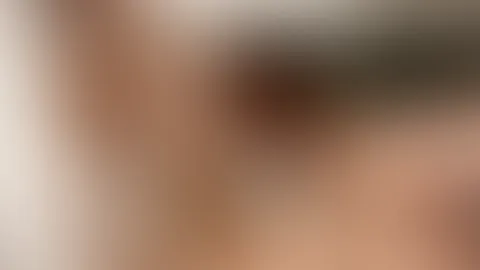 Meinen nackten Körper liebkosen