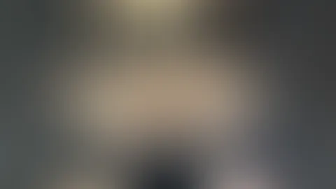 Schaut mal hinter die Kulissen! Ich habe ein Video gedreht, in dem mich ein Typ im Doggy-Style f**kt und dann in meine Vagina kommt! Schreibt mir, wenn ihr das Video sehen wollt!
