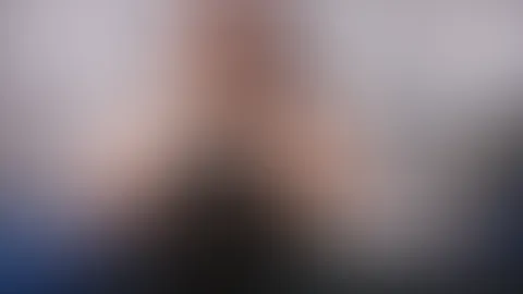 Eigentlich war ich dabei meine Wohnung aufzuräumen und was finde ich währenddessen? Meinen Dildo ;) Den hatte ich schon vermisst. Kaum hatte ich ihn in der Hand, wurde ich auch ganz feucht und geil! B