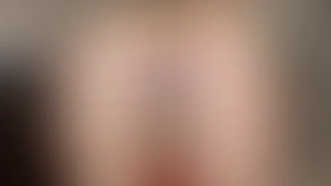 Geile Milf spielt an ihrer creamy P***y🤯💦💦
