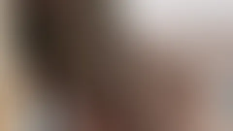 Ein Hauch von Nichts auf der Haut. 🥰 Ein Blick, der mehr verspricht, als er zeigt. ✨ Ich liebe diese stillen Momente vor dem Spiegel - wenn alles ganz harmlos wirkt und doch so viel mehr dahinterstec