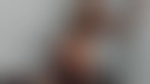Guten Morgen süßer … Ich bin zurück in der Stadt und heute total horny aufgewacht… geht es dir ähnlich?? Dann lass dich doch mal bei mir in der livecam blicken… 😘🫴🏼
