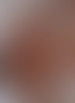 Was meinst du, steht mir der Minirock? Und würdest du mit dem Weihnachtself den Platz tauschen? Wenn du gut im Fingern, Lecken und F**ken bist, dann komm und zeig es mir... 😜🎄😋💋