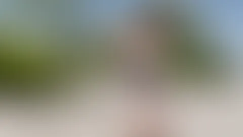 Gesichtsbesamung am öffentlichen Strand :) War geil und habe meine F***e am öffentlichen Strand g******t und als Belohnung hat er mir sein S****a ins Gesicht gespritzt
