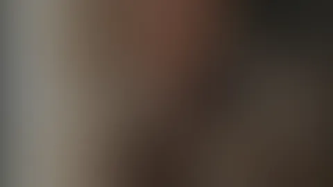 Wie war dein Tag, Sonnenschein? âđ§ïž Meiner war ruhig: Regen drauĂen, heiĂes GetrĂ€nk, Decke und schöne Gedanken. Und deiner? Was war der schönste Moment heute?