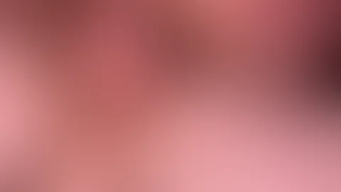 Ich liebe es wenn Männer unter mir benutzt werden... und wie sie sich bewegen, genauso wie ich das will und geil finde... OMG wie nass ich schon bin