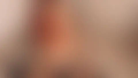Spritz mir alles auf dir Titten