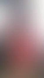 Wie findest du mein rotes Lack Kleid?