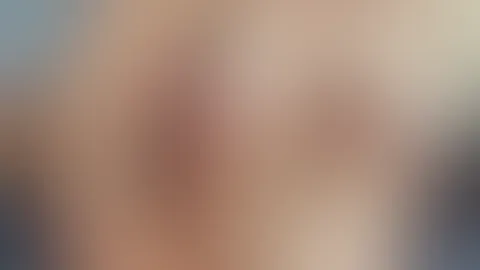 Weißes Leo Höschen wird ziemlich nass
