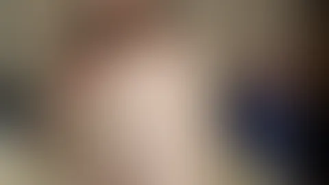 Das läuft wie geschmiert! Ich Öle mich ein! Ich öle meinen ganzen Körper mit öl ein um ihn so richtig flutschig zu machen und für die runde mit dir vorzubereiten, ich hoffe doch du bist bereit? Ich li