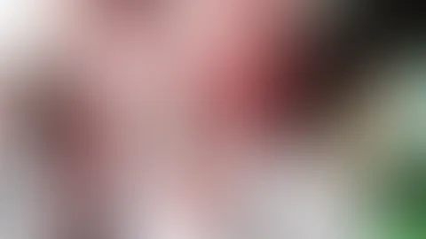 😈