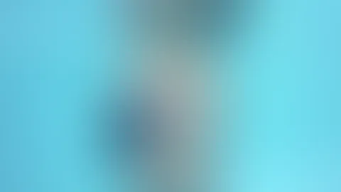 Unterwasser-Aufnahmen aus dem öffentlichen Freibad.