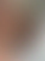 Früh im Bett am Kaffee tri