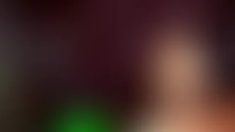 Nach dem ich die ganze Nacht den Plug im geilen F**karsch hatte, musste der Riesen Alienschwanz dran glauben und mir es ordentlich besorgen