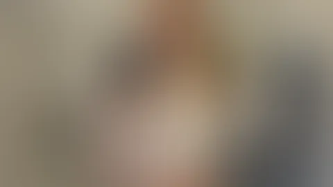 Eigentlich ganz brav angezogen. Eigentlich. 🖤👀