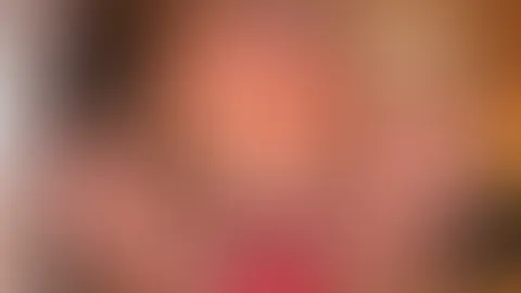 Meine Güte ich liebe diesen Bikini 😂😉 ich finde der betont richtig gut die Boobs 🤭