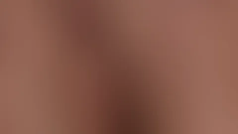 Frisch rasiert, schon wieder nass. Gefällt Dir der Einblick?