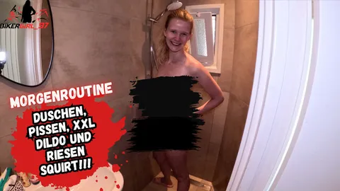 Privater Clip! XXL Dildo Spaß mit Riesen S****t unter der Dusche!