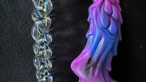 Glasdildo vs. XL Dildo