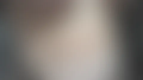 Fahr mit deinen Fingern über meinen Körper und schau was passiert 💋