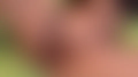 Sie mir dabei zu, wie ich mit meinen Liebeskugeln spiele😈🔥 würdest du auch gerne mal daran ziehen?🔥