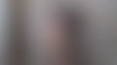 DARF ICH DAS?! In der PUBLIC DUSCHE GEIL GEFINGERT!!!