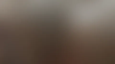 Sonntags im Bett. gleich die gute Wäsche eingesaut. bei meinen Titten kann er nicht anders.