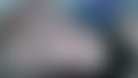 meinen Körper präsentiere ich sehr gerne, ich mag es wenn Mann mich sieht - und meinen Mund nehme ich auch gerne sehr voll... damals hab ich gern geblasen, heute werde ich am liebsten tief in den Mund
