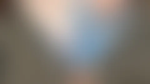 Kleiner Spaziergang in den ersten Sonnenstrahlen... Lush inside. Bock mich zu überraschen?