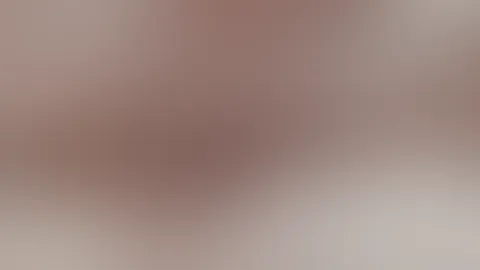 Do you want to see my kitty up close?