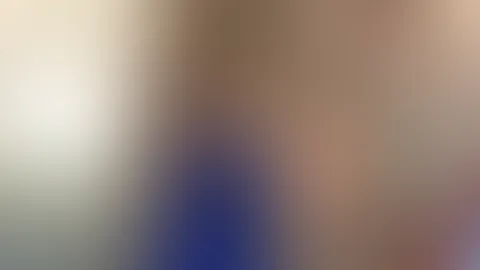Mein erster User-F**k! Er gibt es mir von hinten in der Dusche, bis wir beide kommen...