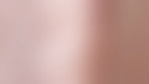 Ich dusche meinen Curvy Körper und trockne mich danach ab