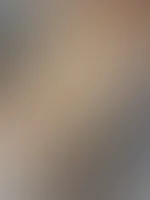 Was gibt es schöneres nach dem Duschen, als nackt auf dem Bett liegen zu bleiben.. richtig da fehlt dein S*****z zwischen meinen Beinen 🤤😈