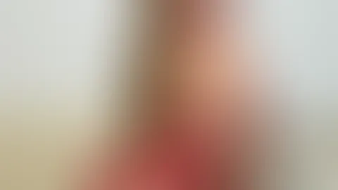 Bereit für ein bisschen Nähe? 💋